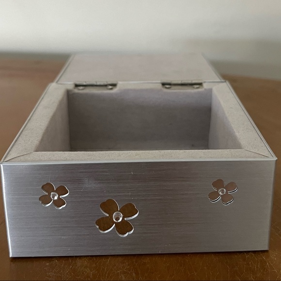 Jewlery box - Picture 2 of 5